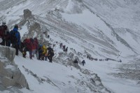 Паровоз -  вид с вершины Мунку-Сардык