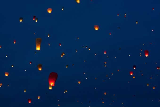 ЗапускФонариков-06