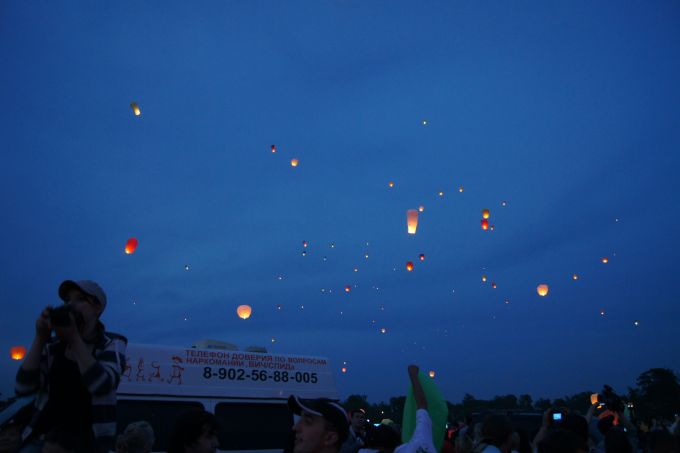 ЗапускФонариков-25